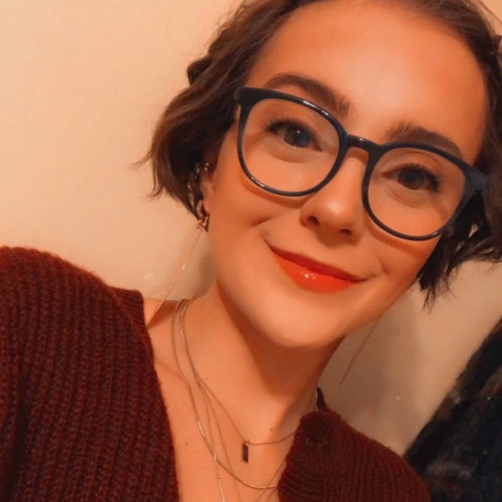 Meet your Posher, Hayley